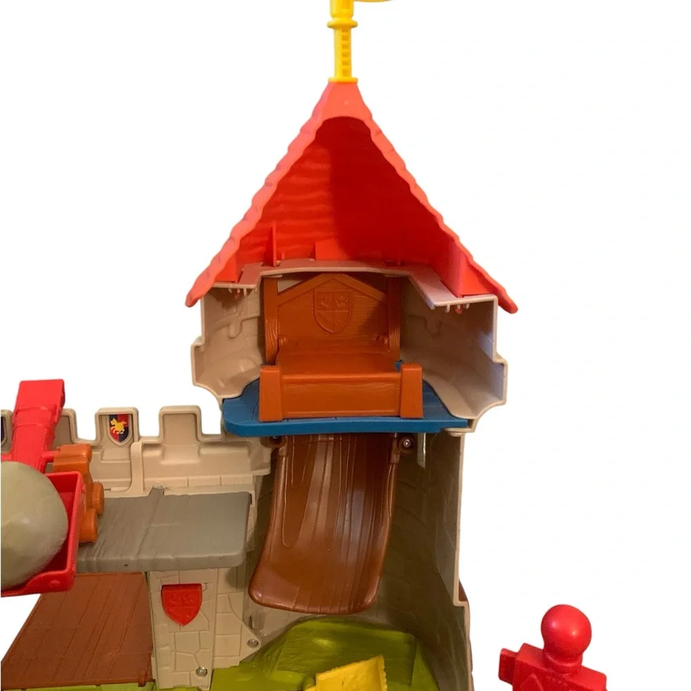 Mike The Knight Adventure Castle Playset with Figures
